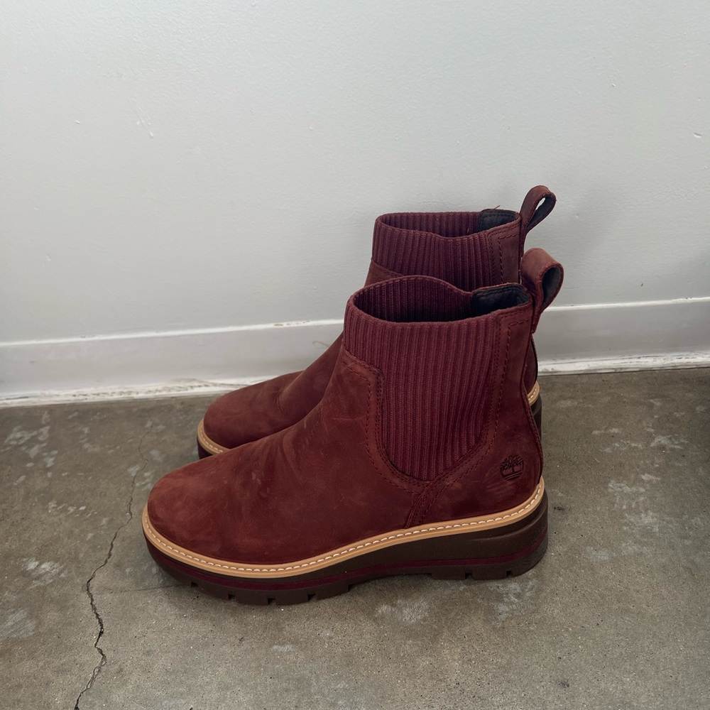 Timberland boots worn once - Picture 5 of 7